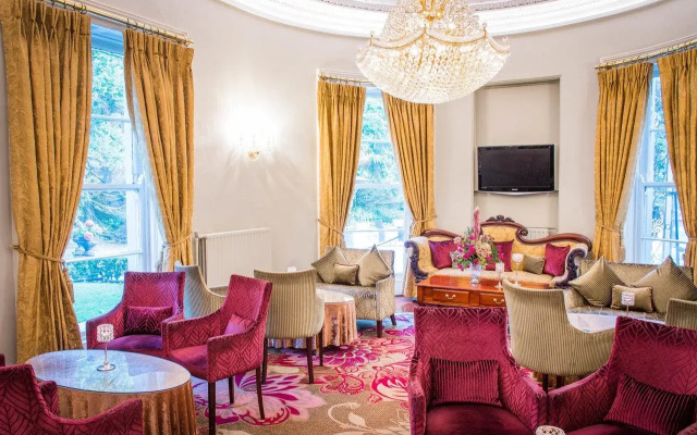 Cork’s Vienna Woods Hotel and Villas