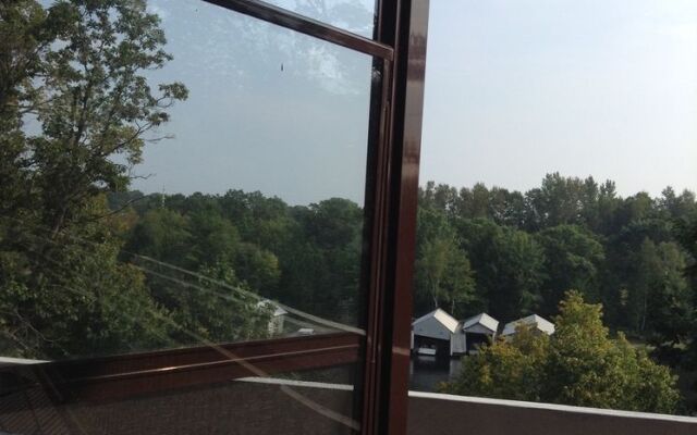 Sturgeon River Inn & Restaurant