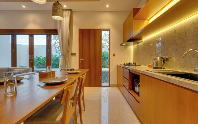 Villa Taman Seminyak Suite 01