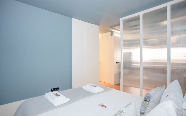 Liiiving - Ribeira Design Apartment