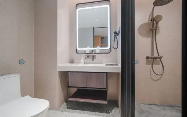 Country Inn & Suites by Radisson，Zhaoqing Sihui Dawang Square Hotel