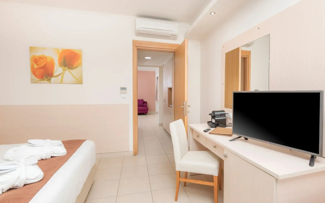 Grand Blue Beach Hotel