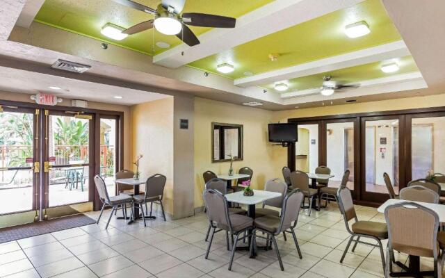 Boca Suites Deerfield Beach