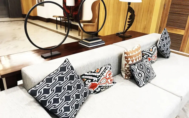 Cedar Peak Condo near Session Road