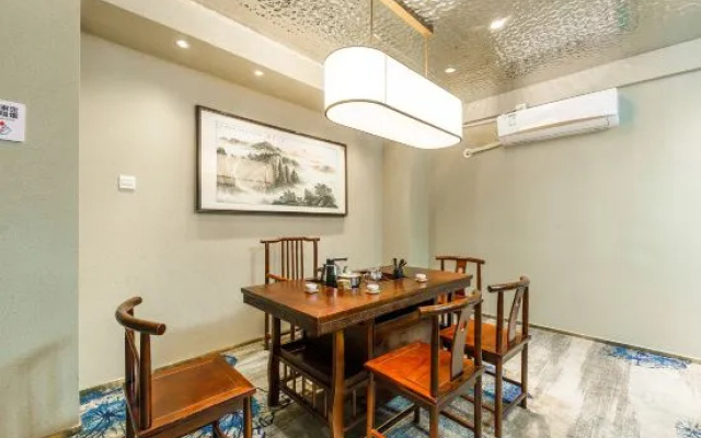 Aoya Buyu Apartment (Guangzhou Zhongda Subway Station Cotton Tree Tree Zhongdamen Branch) – Hotel Rooms – Guangzhou