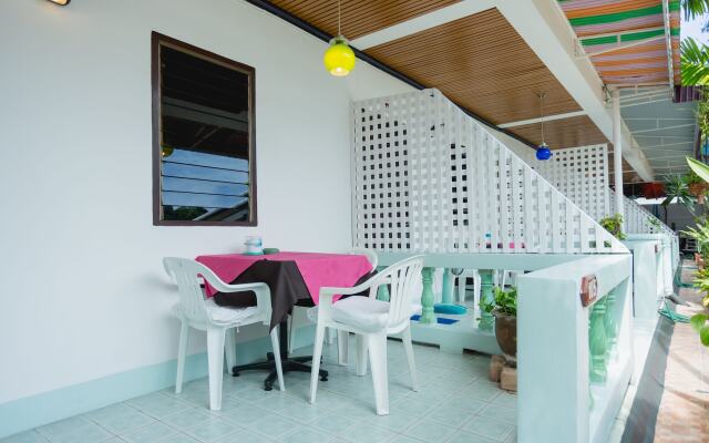 Rabbit Mansion Patong Hotel