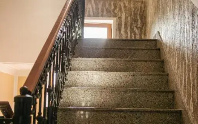 Central Hotel Radviliškis