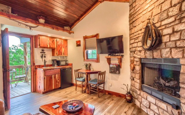 Cedar Bliss Star Cabin