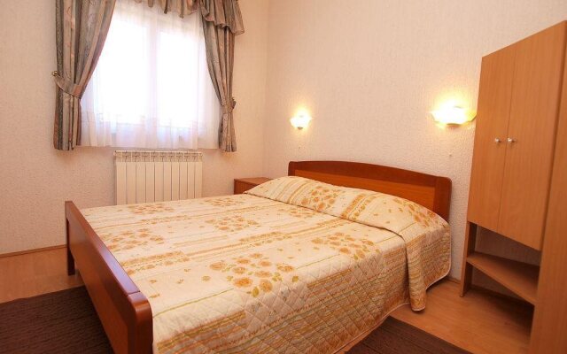 Olive Apartments