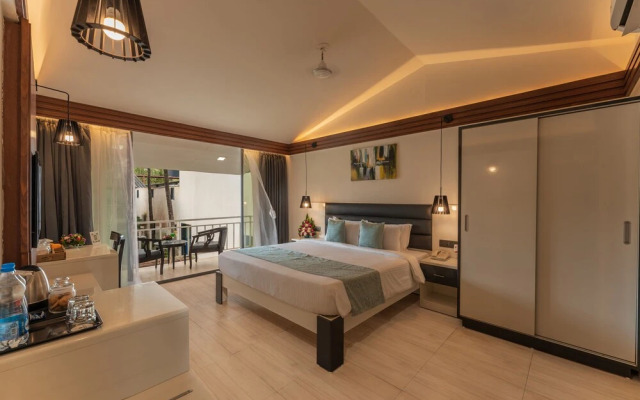 Foxoso La Beach Resort & Spa