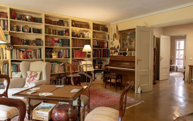 Cool apartment in Puerta del Hierro