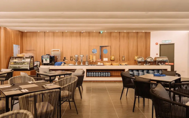 Impiana by Roxy Hotel