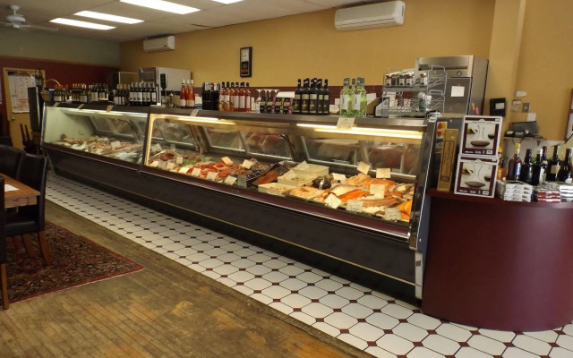 Hermanns European Inn