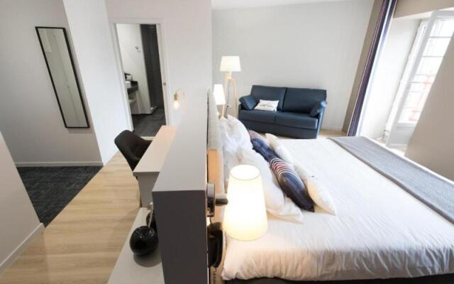 Logis Hotel Du Fronton-Agian