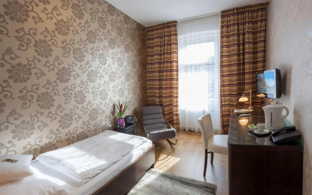 Hotel Trinity