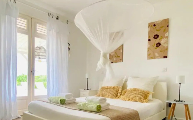 Magar Vue Mer Plain Pied Piscine Jacuzzi Standing