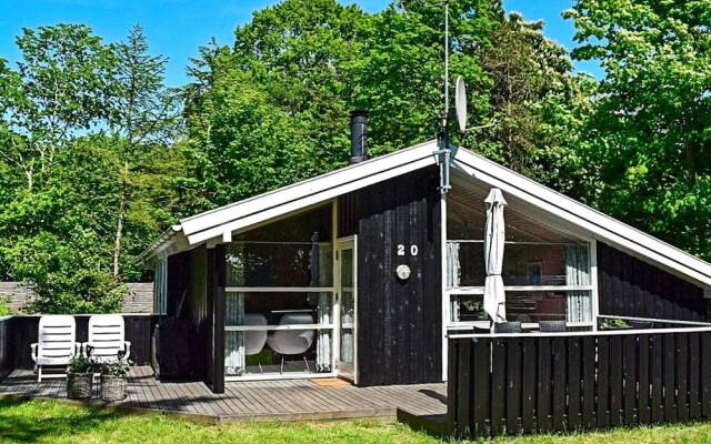 Serene Holiday Home in Dronningmolle With Sauna