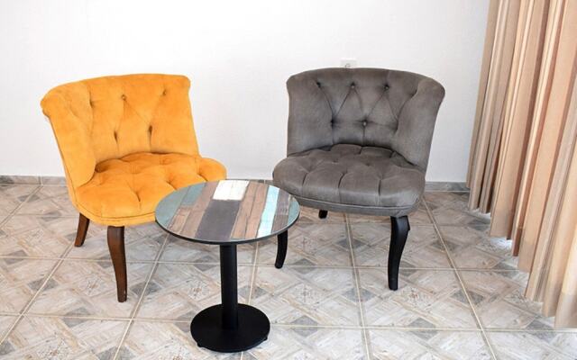 Saranda Teras Pansiyon