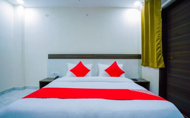 OYO 23299 Hotel Royal Orbit