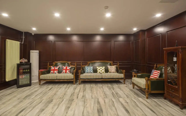 Hill Lily Hotel