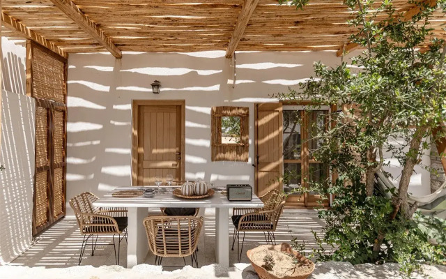 Naxian Serenity Suites