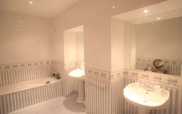 logis de la clef de bois