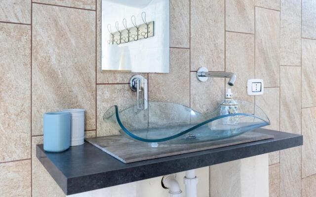 Mindelly Home By Comper With Terrace & Netflix