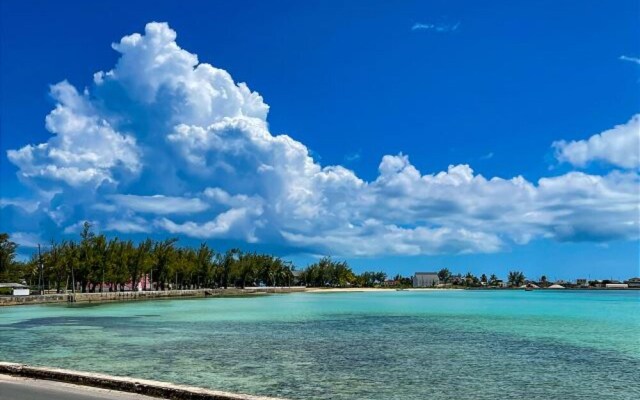Folly Guest House by Eleuthera Vacation Rentals