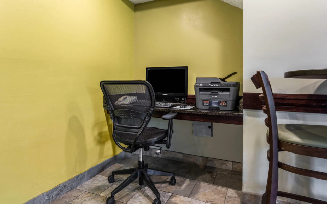 Quality Inn Traverse City