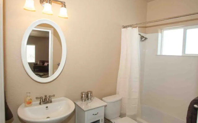 Horse Shoe Court Vacation Rental