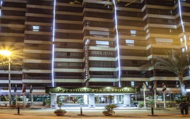 Delta Pyramids Hotel