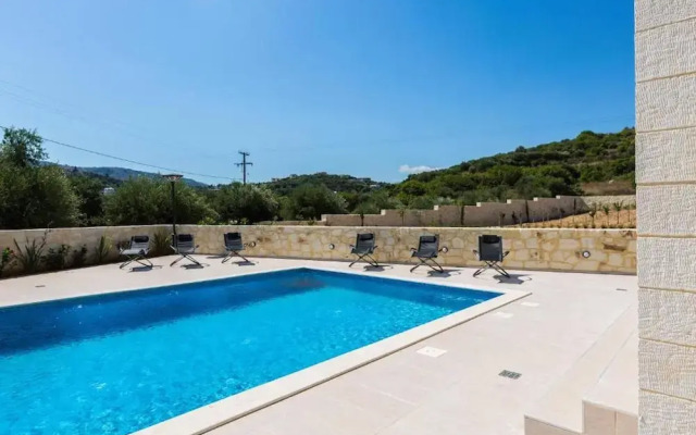 Villa Noboa Sea View Spacious And Cozy 5bd