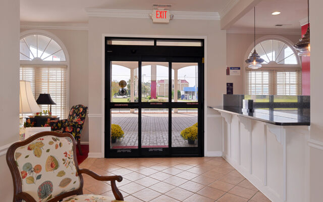 Best Western Plus Santee Inn