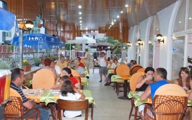 Mahmutlar Suit Otel