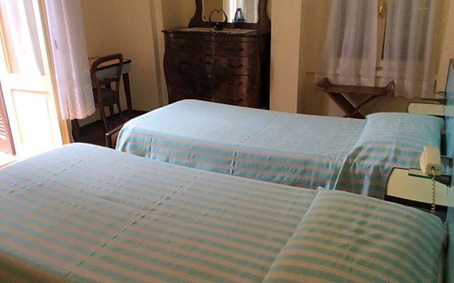 Albergo Villa Azalea