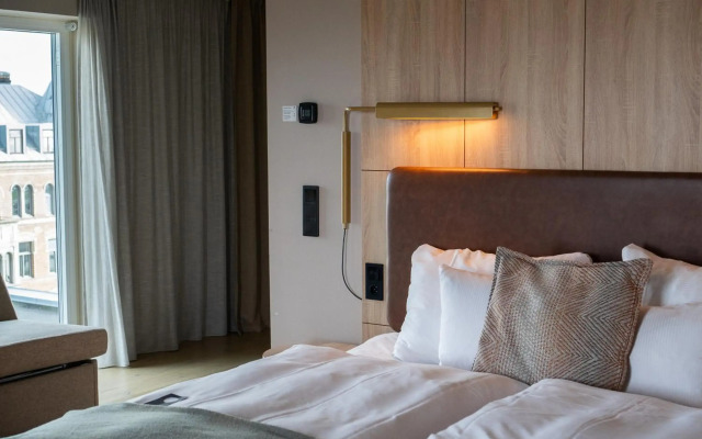Clarion Hotel Sea U