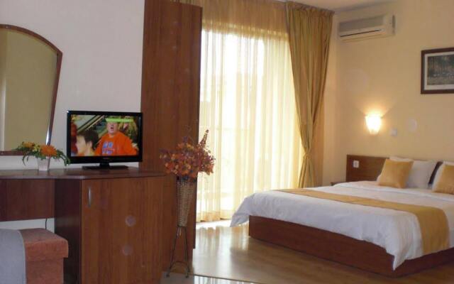 Tabanov Beach Hotel