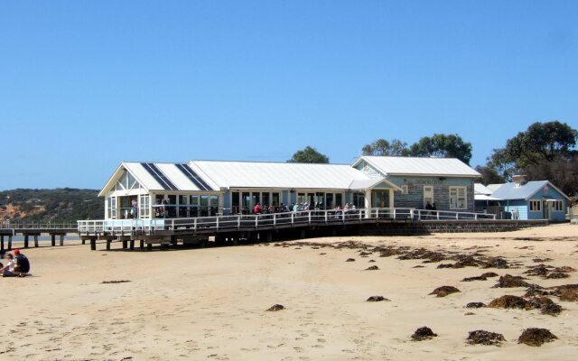Barwon Heads Resort at 13th Beach