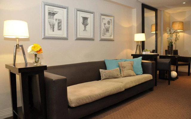 Sarmiento Suites Aparthotel