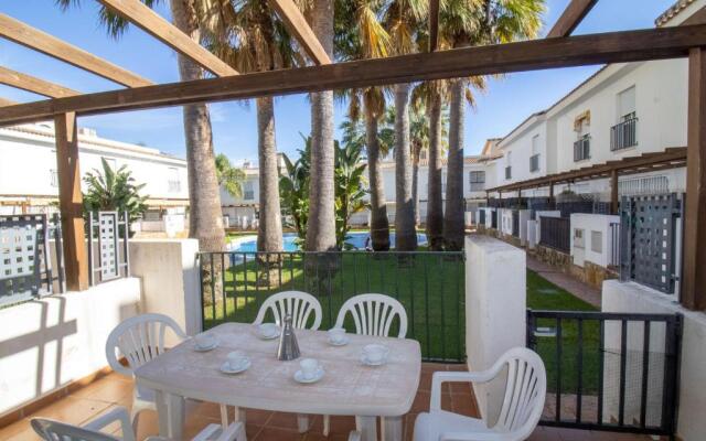 ADOSADO con jardin y piscina PALM BEACH 102 ALBERT VILLAS