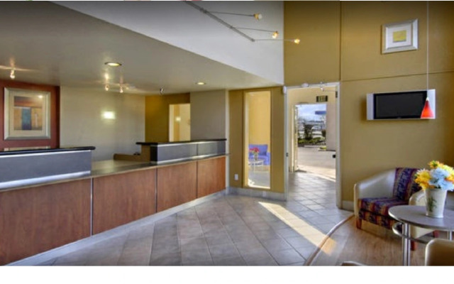California Inn & Suites Rancho Cordova - Sacramento
