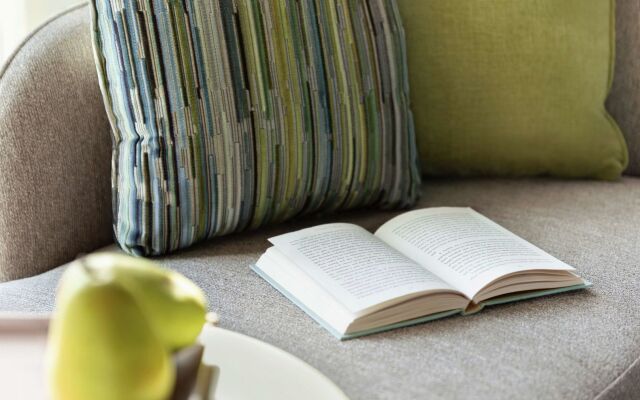 Hotel Alba, Tapestry Collection by Hilton