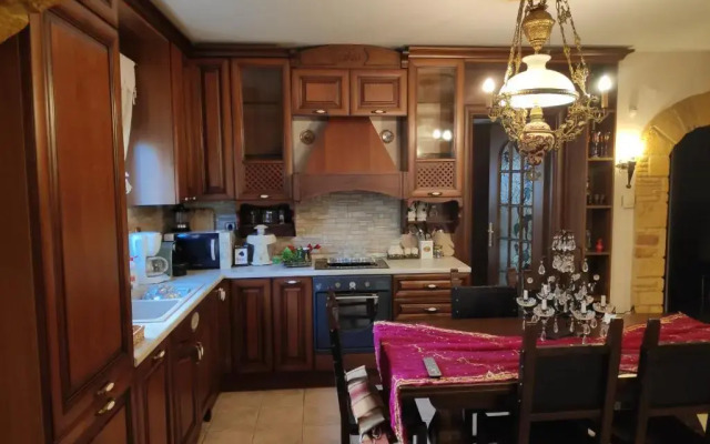 British Wood 'n Stone House