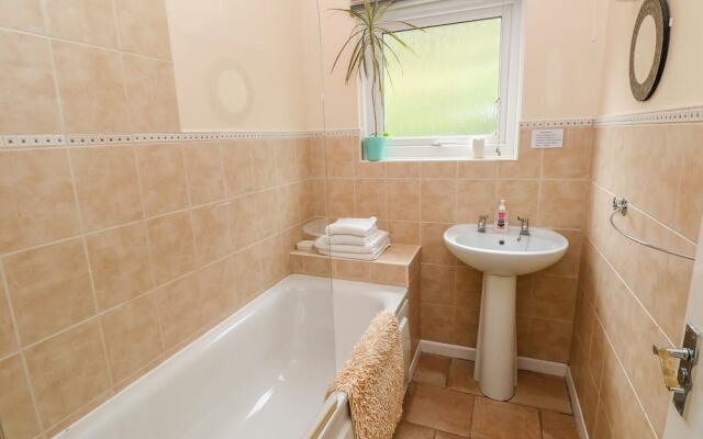 1 Glenvale