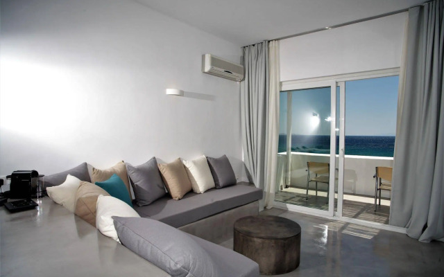 Tinos Beach Hotel