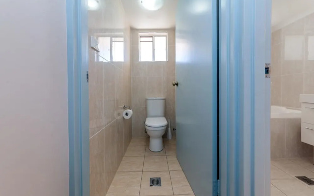 Albacore Unit 4, 12 Ondine Close