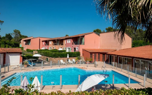 Adonis Mouans-sartoux L'Albatros