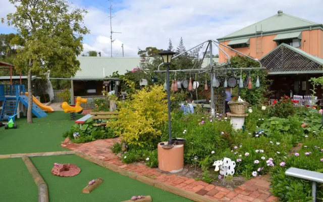 Swann Lodge B&B