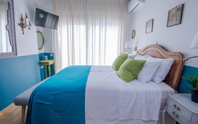 Rastoni Athens Suites nearAcropolis at Tsatsou Street