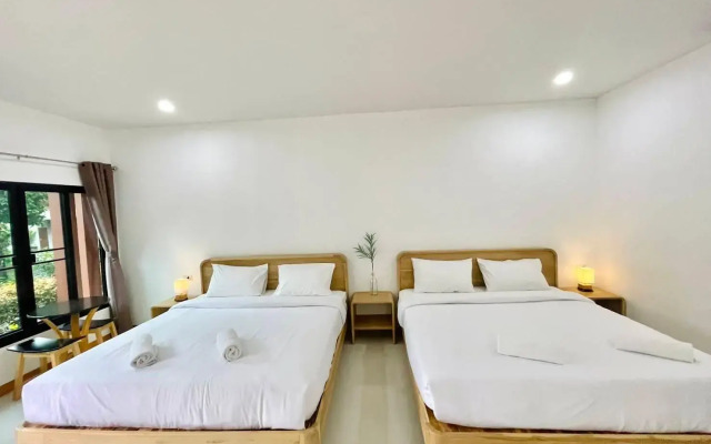 Baan Klang Suan Resort